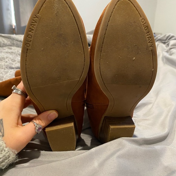 Old Navy Women's Brown Heeled Boots - Picture 3 of 3